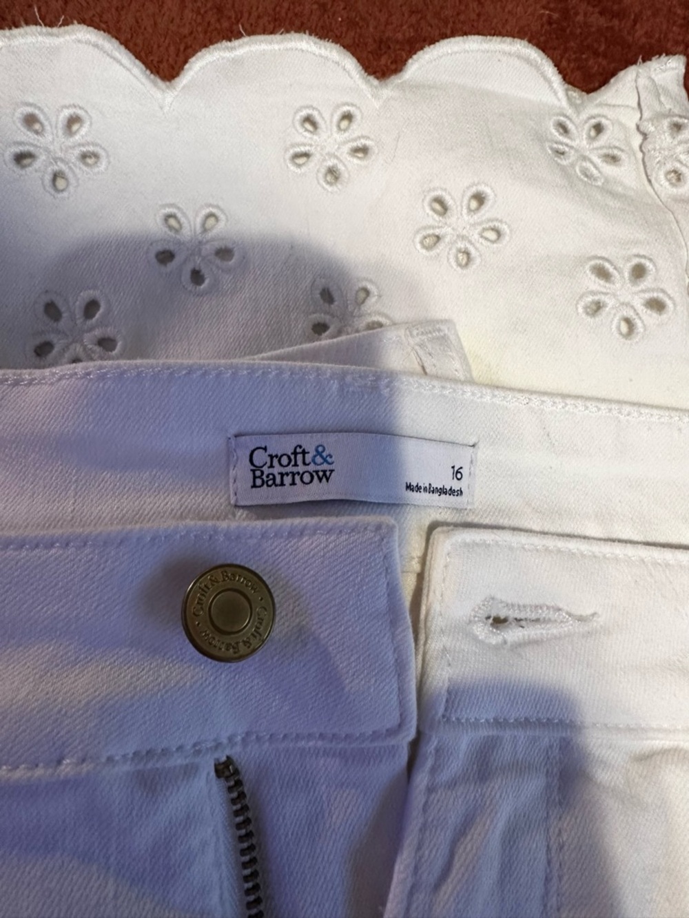 Croft & Barrow White Eyelet Scallop Waist Skirt